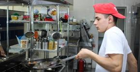 Devenir Cuisinier ou Serveur - Professionnalisation vers les Métiers de la Restauration