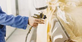 APPLICATION DES PEINTURES LIQUIDES